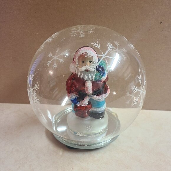 *4 for $30* Vintage Light up Christmas Globe - Santa - Picture 1 of 2